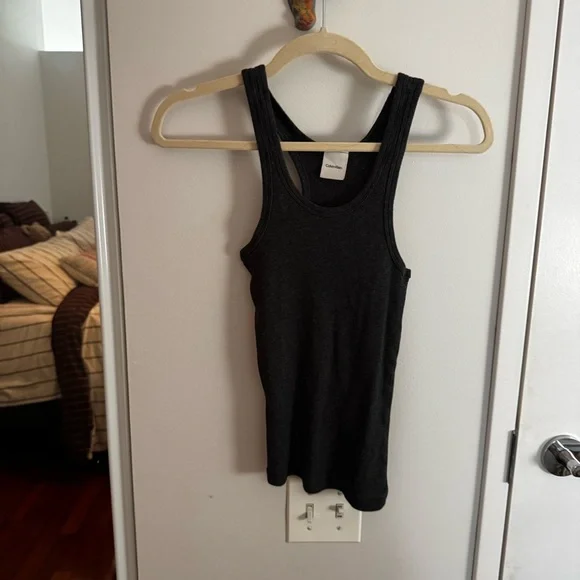 CALVIN KLEIN bundle of two - black and charcoal ribbed tanks - Picture 5 of 7